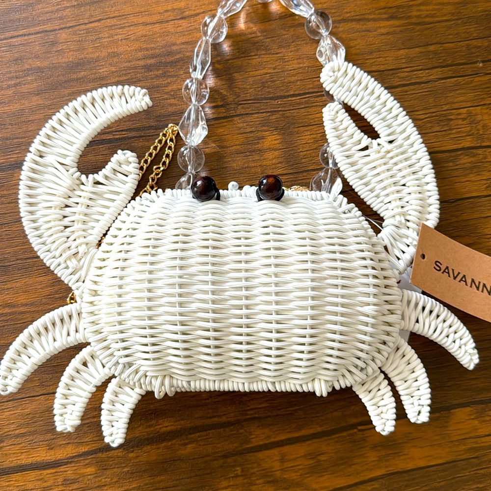 Savannah White Woven Crab Bag
